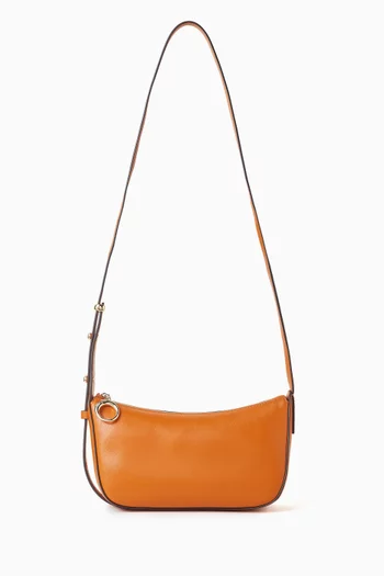 Curve Shoulder Bag in Leather