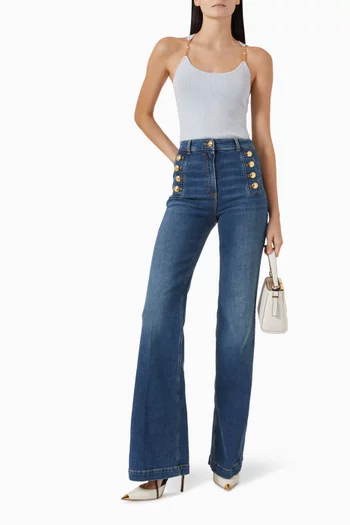 بلوزة بلا أكمام مزينة بشعار الماركة نسيج مضلع