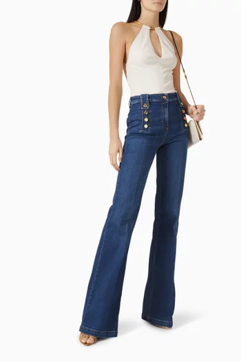 بلوزة بقلادة بشعار الماركة جيرسيه