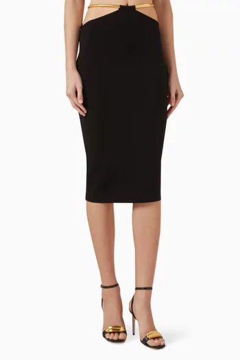 تنورة متوسطة الطول منسوجة وسلسلة على شكل أفعى