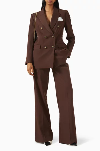 جاكيت بأزرار بشعار الماركة