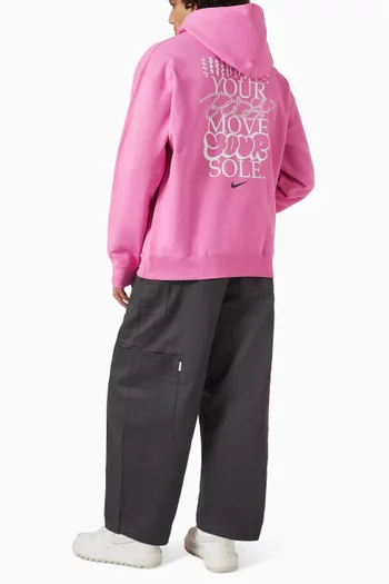 كنزة بغطاء رأس وشعار سولو صوف