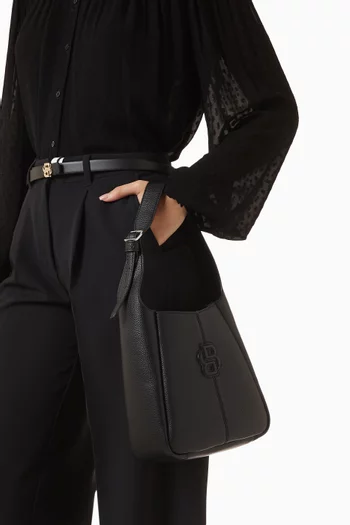 Anett Hobo Bag in Leather