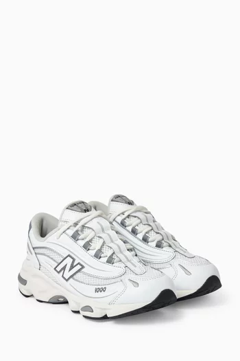 M1000 Sneakers in Suede & Mesh