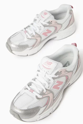 530 Sneakers in Mesh