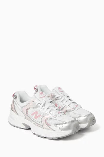 530 Sneakers in Mesh