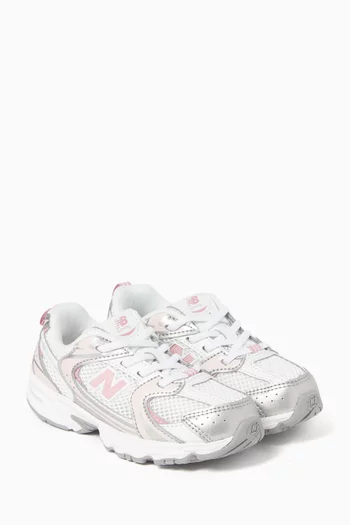 530 Sneakers in Mesh