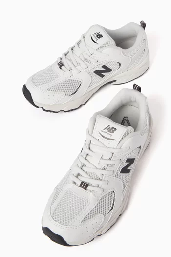 530 Sneakers in Mesh