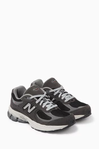 2002R Sneakers in Suede & Mesh