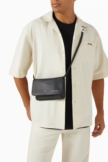 Shoulder Bag in Leather