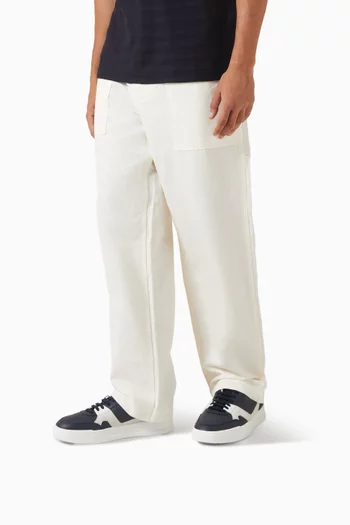 سنيكرز كورت بملمس متباين جلد