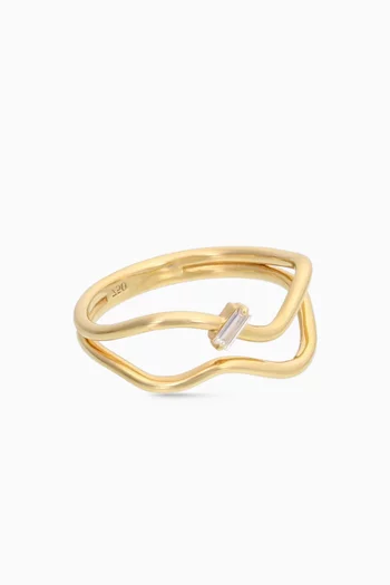 Timeless Diamond Wavy Ring in 18kt Gold