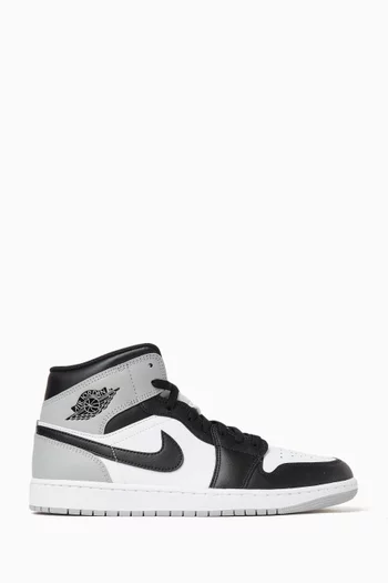Air Jordan 1 Mid Sneakers in Leather