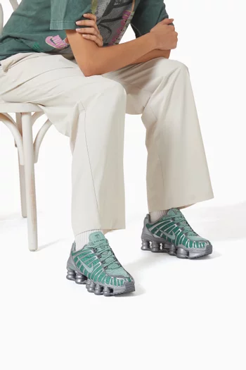 سنيكرز شوكس تي إل