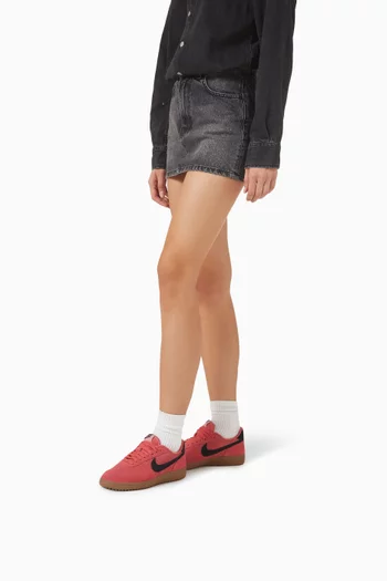 سنيكرز فيلد جينرال 82' شمواه