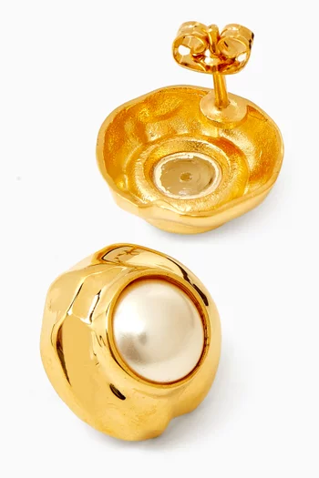 Pearl Stud Earrings in 18kt Gold-plated Brass