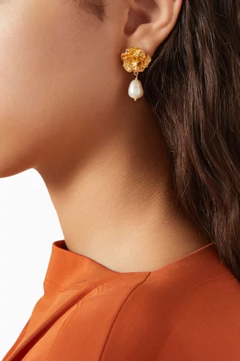 Flower Drop Earrings in 18kt Gold-plated Brass