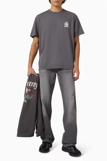 تي شيرت بلاي بشعار الماركة قطن