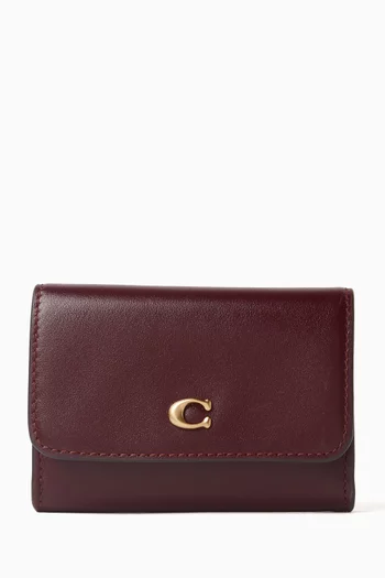 Essential Flap Card Case in Leather