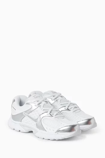V5 RNR Lace-up Sneakers