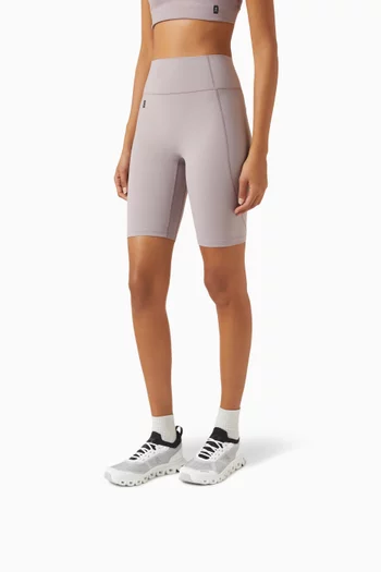 سنيكرز كلاود 6 فيرسا