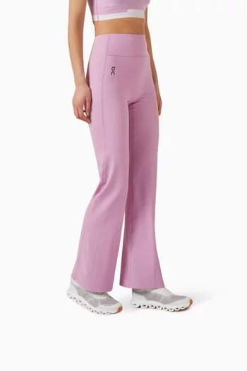 سنيكرز كلاود 6 فيرسا