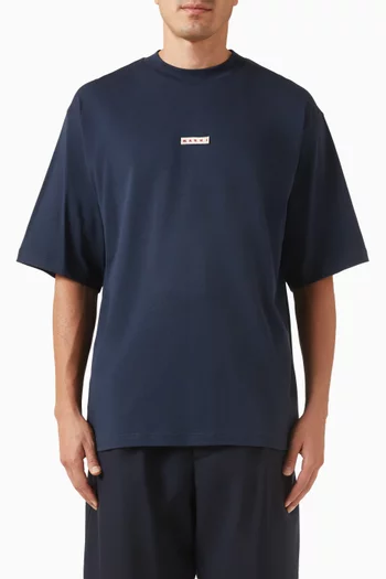 تي شيرت برقعة شعار الماركة قطن