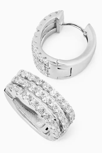 أقراط دائرية بتصميم مكون من ثلاثة صفوف نحاس مطلي روديوم