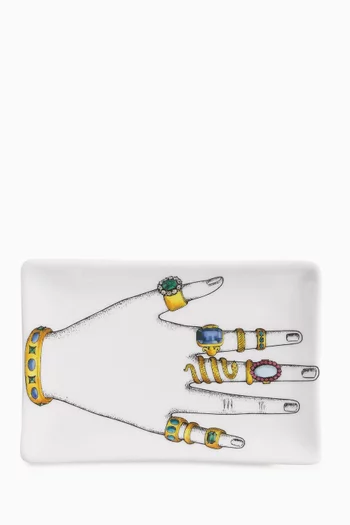 منفضة دخان مزينة بيد وخواتم بورسلين