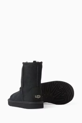 Classic II Boots in Suede