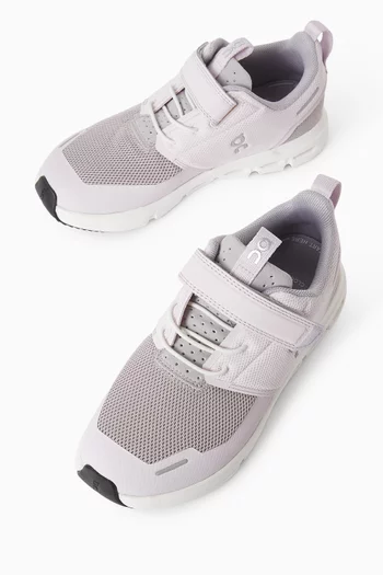 Cloud Play Sneakers in Mesh