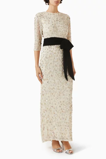 فستان سهرة بحزام بعقدة وتطريزات بالخرز