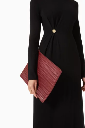 A4 Pochette in Woven Leather