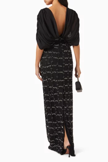 فستان بفتحة رقبة V‏ وتطريزات شيفون