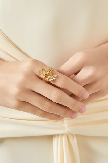 Fanfare Symphony Diamond Ring in 18kt Gold