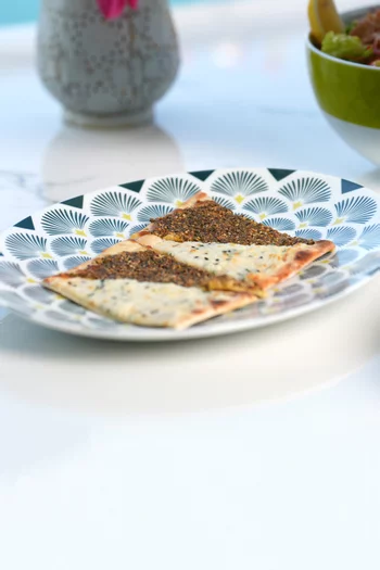 طبق بهجة بيضاوي بورسلين