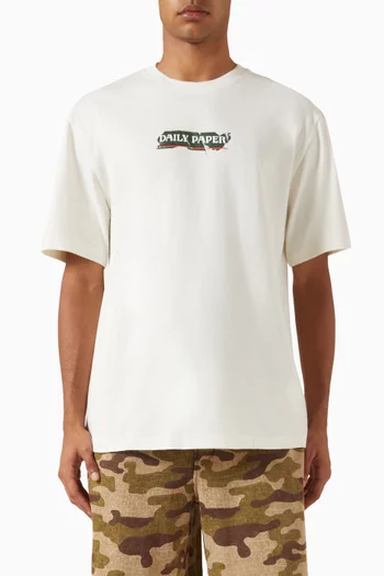 تي شيرت بطبعة ملصق قطن