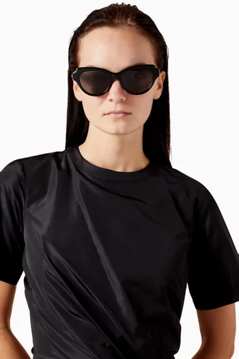 Swan Slim Cateye-shaped Sunglasses in Acetate