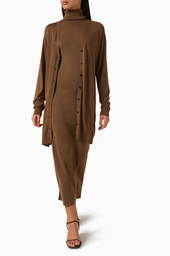 Buttoned Cardigan in Merino Wool