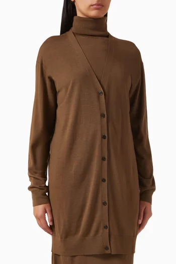 Buttoned Cardigan in Merino Wool