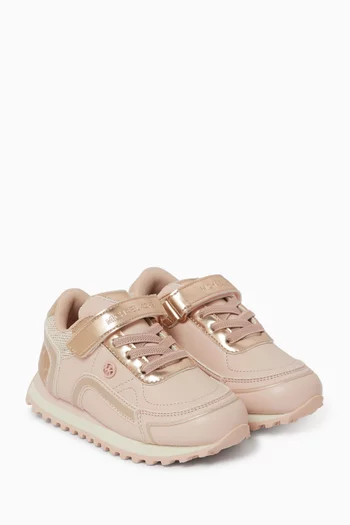 Byrdie Sneakers in Faux Leather