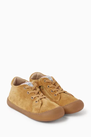 Yaka Sneakers in Suede