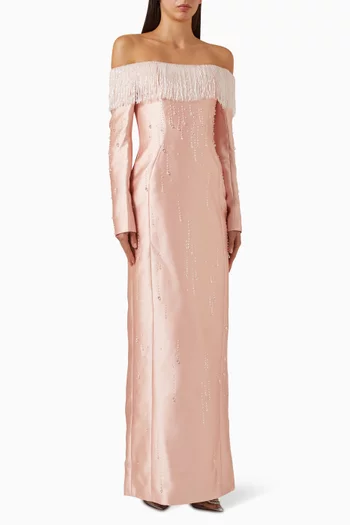 فستان تاليا طويل بأكتاف مكشوفة وتطريزات