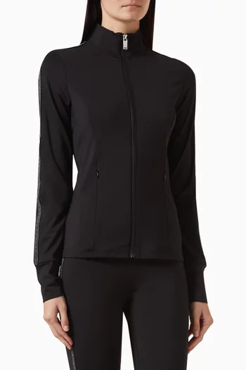 جاكيت بسحّاب وشريط بشعار الماركة