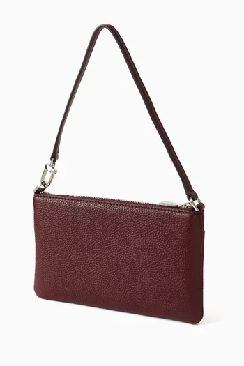 Medium Jet Set Wristlet in Leather