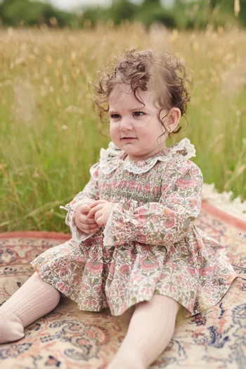 طقم ميلا بكشكش يدوي