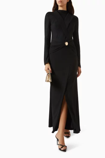 فستان بياقة بتصميم متداخلة