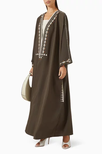 عباية مطرزة