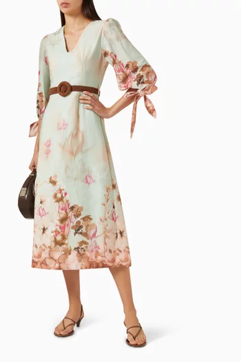 فستان بحزام ونقشة زهور كتان