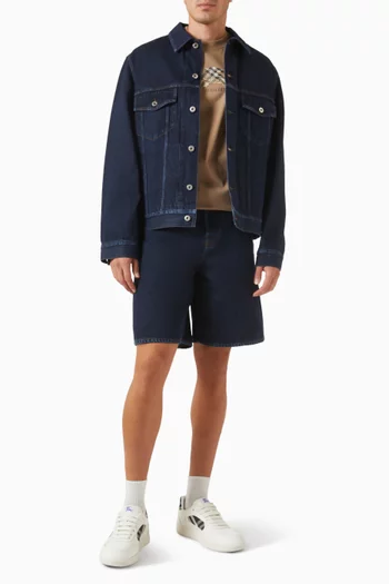 تي شيرت بشعار الفروسية ونقشة مربعات قطن